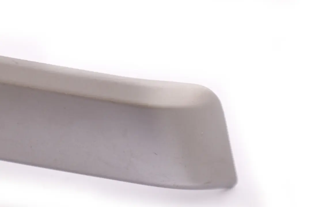 Banda Decorativa Puerta Delantera Izquierda Titan 90 7121473 para BMW Serie 3 E90 E91 con número de pieza 6970555 BMW Serie 3 E90 E91 Banda Decorativa Puerta Delantera Izquierda Titan 90 7121473 - SKU 7121473-1 - Número de pieza 6970555