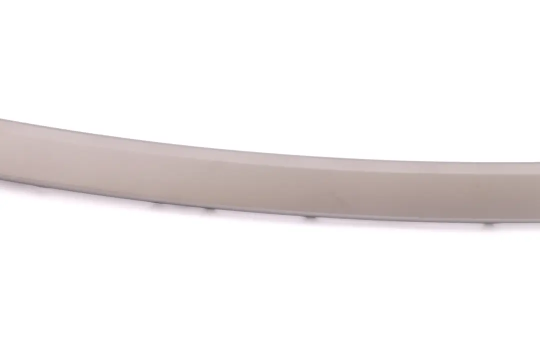 BMW E90 E91 Moulure Porte avant Gauche Titan 90 - SKU 7121473-7 - Numéro de pièce 7121473