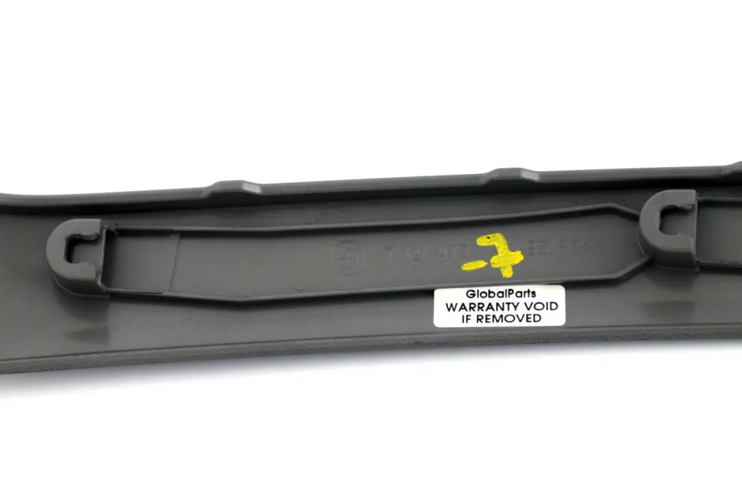 BMW E90 E91 Moulure Porte avant Gauche Titan 90 - SKU 7121473-7 - Numéro de pièce 7121473