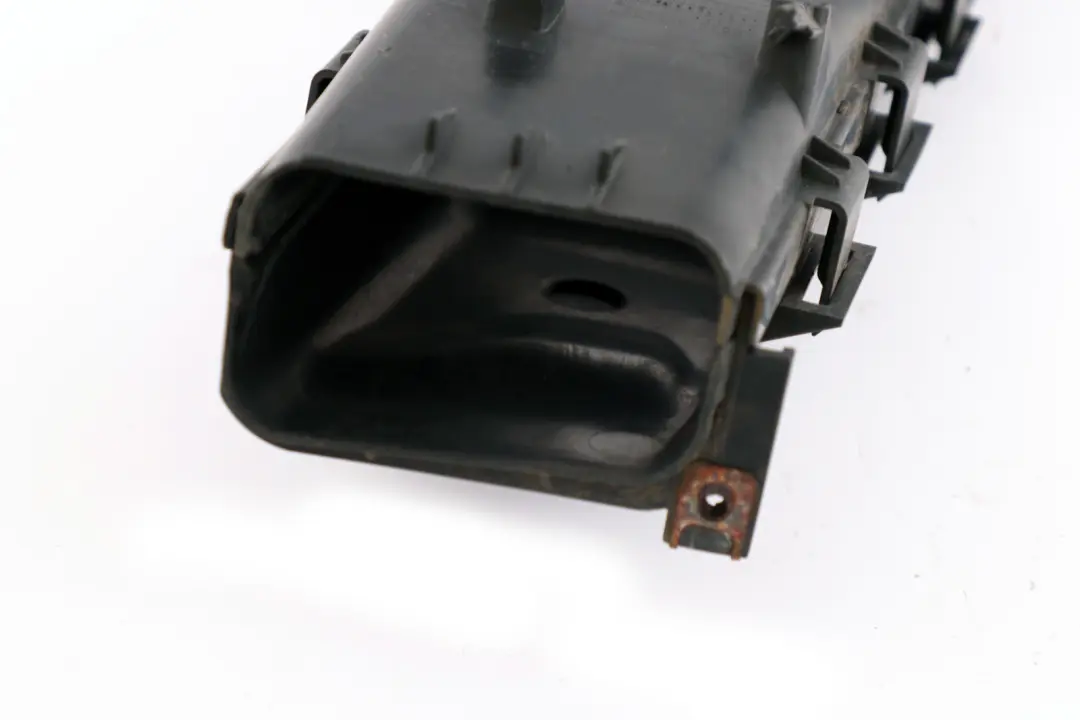 Kühlkanal Vorne BMW E90 E91 Bremsluftkanal Vorne Links für mit Teilenummer 7121569 Kühlkanal Vorne BMW E90 E91 Bremsluftkanal Vorne Links - SKU 7121569 - Teilenummer 7121569