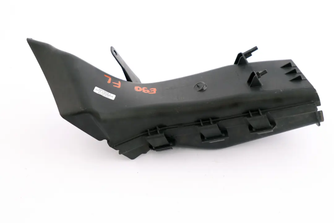 Wlot Kanał Powietrza Lewy Przód Przedni do BMW E90 E91 o numerze 7121569 BMW E90 E91 Wlot Kanał Powietrza Lewy Przód Przedni - SKU 7121569 - Numer Części 7121569