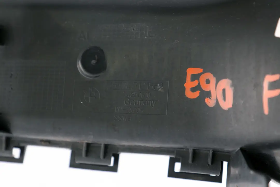 Conduit Refroidissement Avant BMW E90 E91 Conduit D'Air Frein Avant pour à propos du numéro de pièce 7121569 Conduit Refroidissement Avant BMW E90 E91 Conduit D'Air Frein Avant - SKU 7121569 - Numéro de pièce 7121569