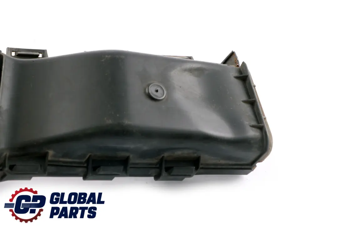 Front Bumper Right Brake Air Duct O/S to BMW E90 E91 with Part number 7121570 BMW E90 E91 Front Bumper Right Brake Air Duct O/S - SKU 7121570 - Part number 7121570