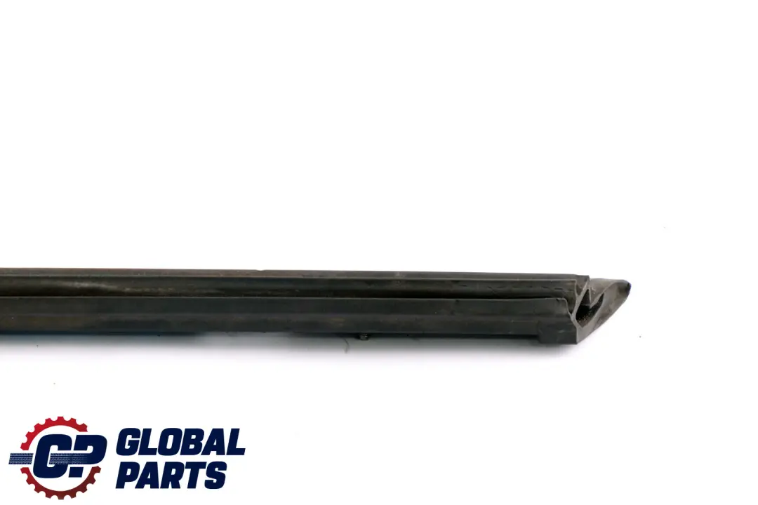 Joint D'étanchéité Cadre De Toit Gauche N/S pour BMW Mini Cabrio R52 à propos du numéro de pièce 7121575 BMW Mini Cabrio R52 Joint D'étanchéité Cadre De Toit Gauche N/S - SKU 7121575 - Numéro de pièce 7121575