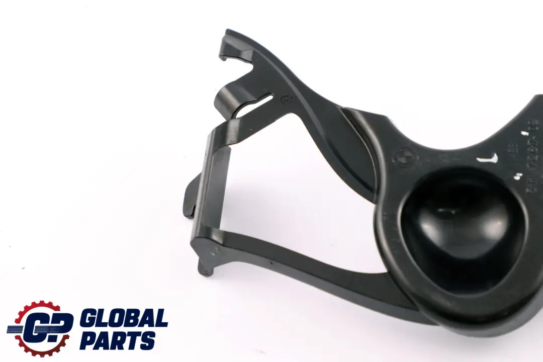 Abstandshalter Seitlich Stossfänger Links für BMW 7 er E65 E66 E67 mit Teilenummer 7121617 BMW 7 er E65 E66 E67 Abstandshalter Seitlich Stossfänger Links - SKU 7121617 - Teilenummer 7121617