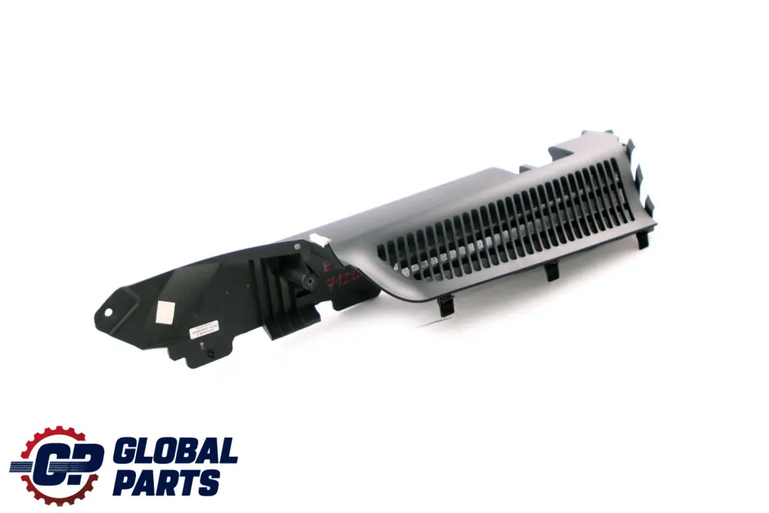 Lateral Trunk Floor Vent Louvre Right O/S Black 7114358 to BMW X5 Series E53 with Part number 7122030 BMW X5 Series E53 Lateral Trunk Floor Vent Louvre Right O/S Black 7114358 - SKU 7122030 - Part number 7122030