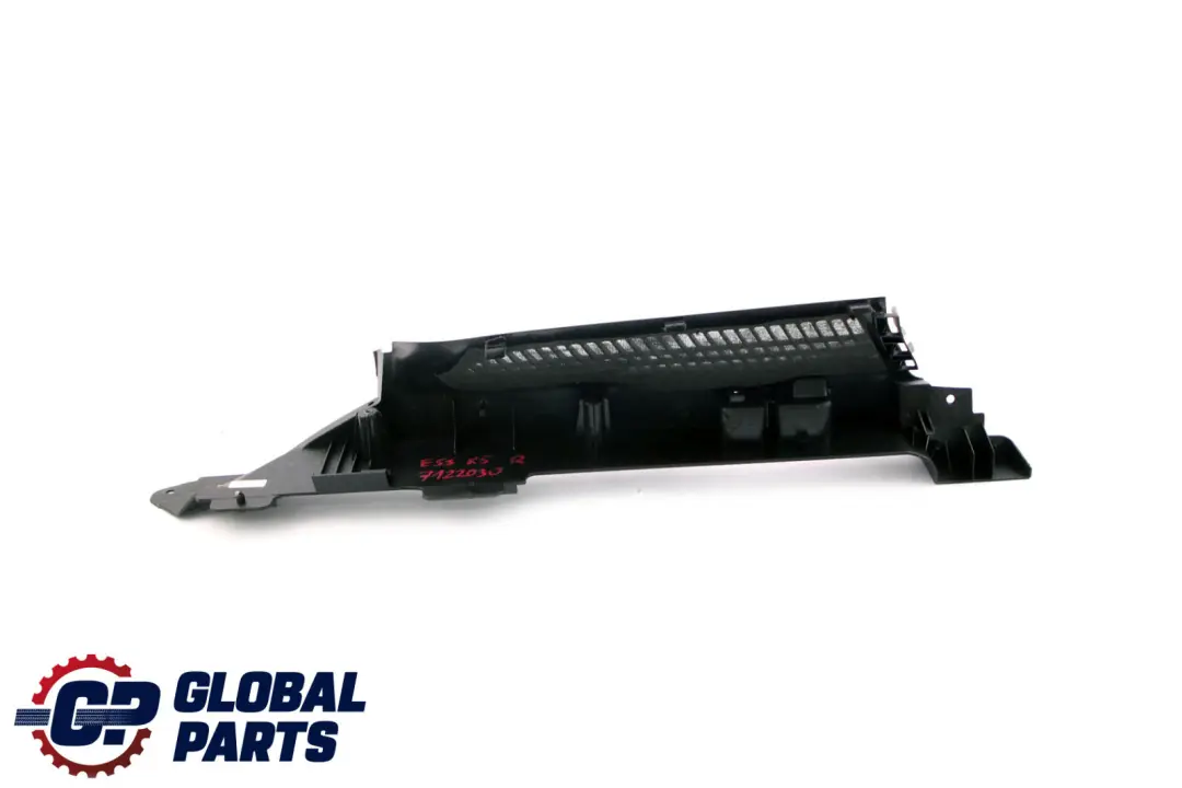 Lateral Trunk Floor Vent Louvre Right O/S Black 7114358 to BMW X5 Series E53 with Part number 7122030 BMW X5 Series E53 Lateral Trunk Floor Vent Louvre Right O/S Black 7114358 - SKU 7122030 - Part number 7122030