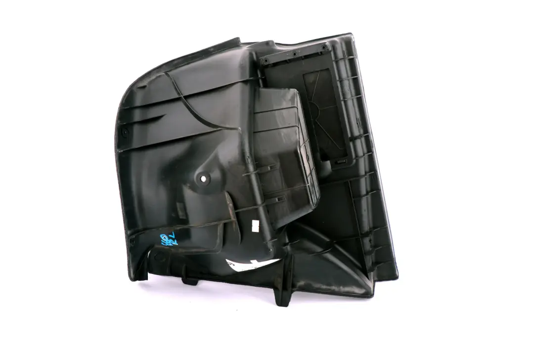 Couvercle de coffre gauche Panneau recouvrement de la garniture pour BMW E60 à propos du numéro de pièce 7122193 BMW E60 Couvercle de coffre gauche Panneau recouvrement de la garniture - SKU 7122193 - Numéro de pièce 7122193