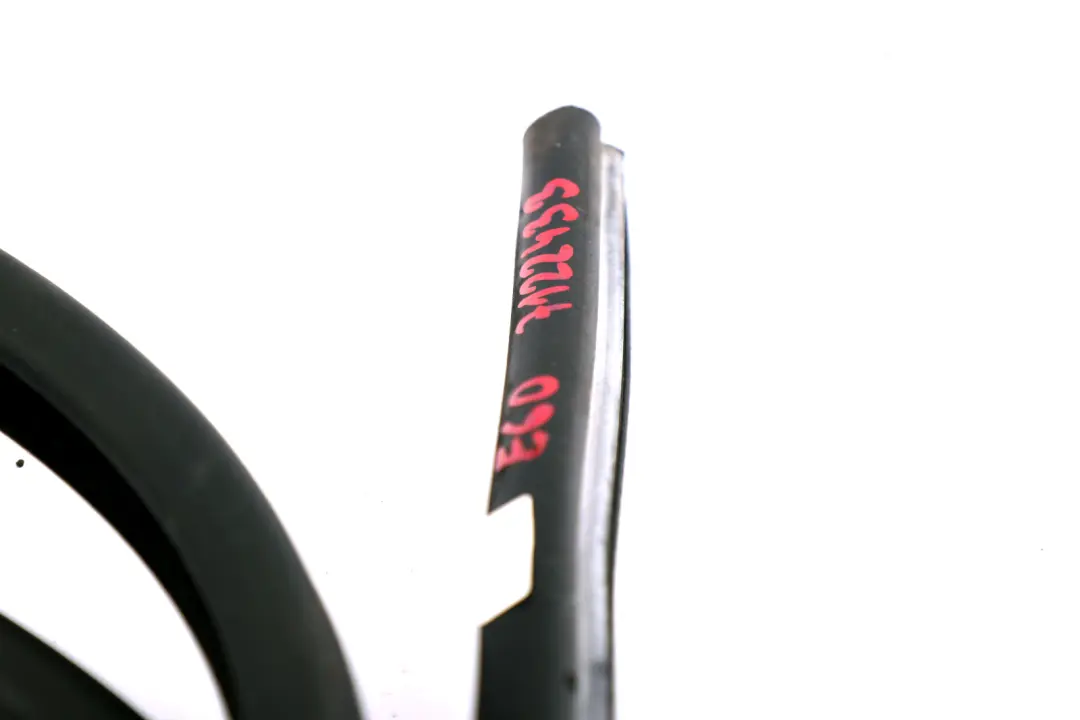 Tür Dichtung BMW E60 E61 Vorder Kante Innen Schutz Dichtungs Leiste für mit Teilenummer 7122433 Tür Dichtung BMW E60 E61 Vorder Kante Innen Schutz Dichtungs Leiste - SKU 7122433 - Teilenummer 7122433