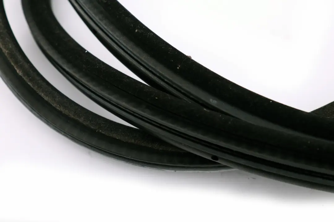 Guarnizione Portiera Protezione Interna Anteriore Modanatura per BMW E60 E61 con numero di parte 7122433 BMW E60 E61 Guarnizione Portiera Protezione Interna Anteriore Modanatura - SKU 7122433 - Numero di parte 7122433