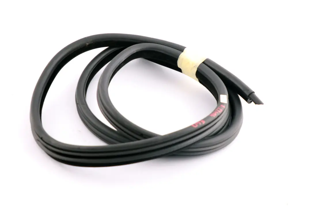 BMW 5 Series E60 E61 Rear Door Seal Edge Protection Weatherstrip Sealing - SKU 7122434 - Part number 7122434