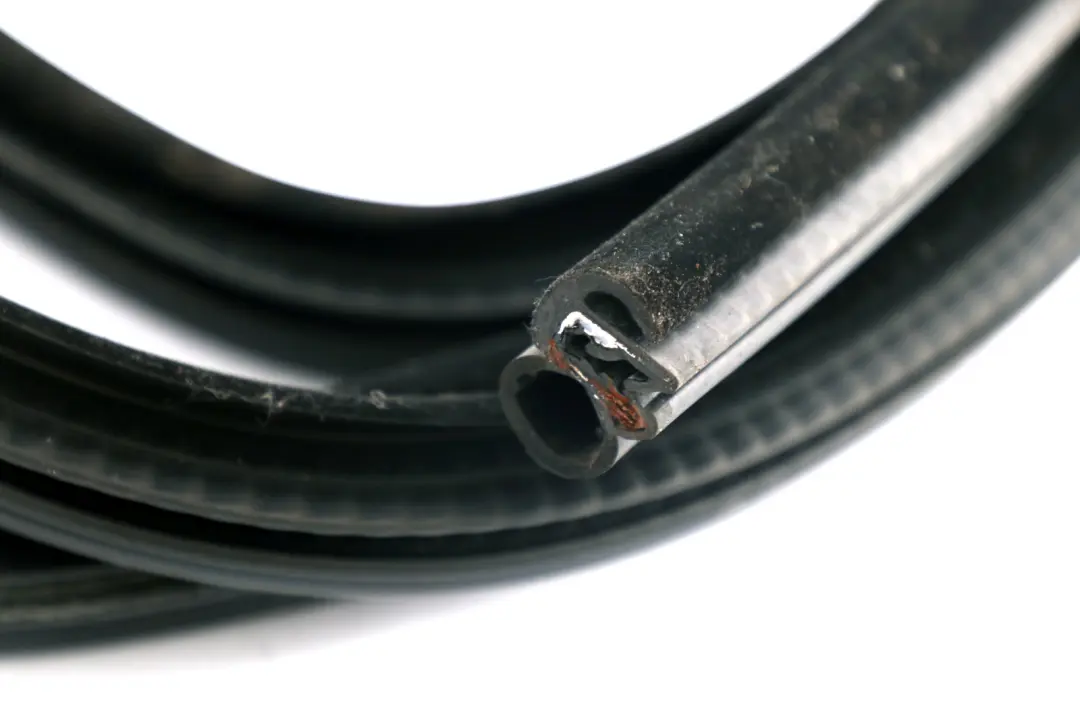 BMW E60 E61 Guma Uszczelka Drzwi Tył Tylna - SKU 7122434 - Numer Części 7122434