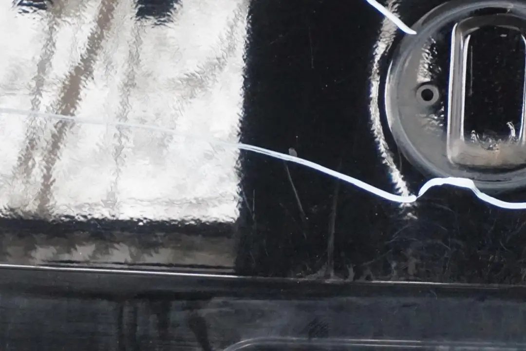 Klapa pokrywa bagażnika tylna schwarz II do BMW E60 o numerze 7122441 BMW E60 Klapa pokrywa bagażnika tylna schwarz II - SKU 7122441-SCH - Numer Części 7122441