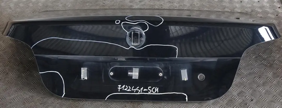 Trunk Boot Lid Tailgate Schwarz 2 Black - 668 to BMW 5 Series E60 with Part number 7122441 BMW 5 Series E60 Trunk Boot Lid Tailgate Schwarz 2 Black - 668 - SKU 7122441-SCH - Part number 7122441