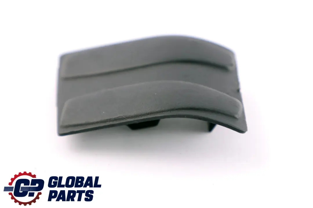 BMW E81 E87 E87N Copertura Collegamento a Vite Bordo Carico Destra - SKU 7123334 - Numero di parte 51477123334