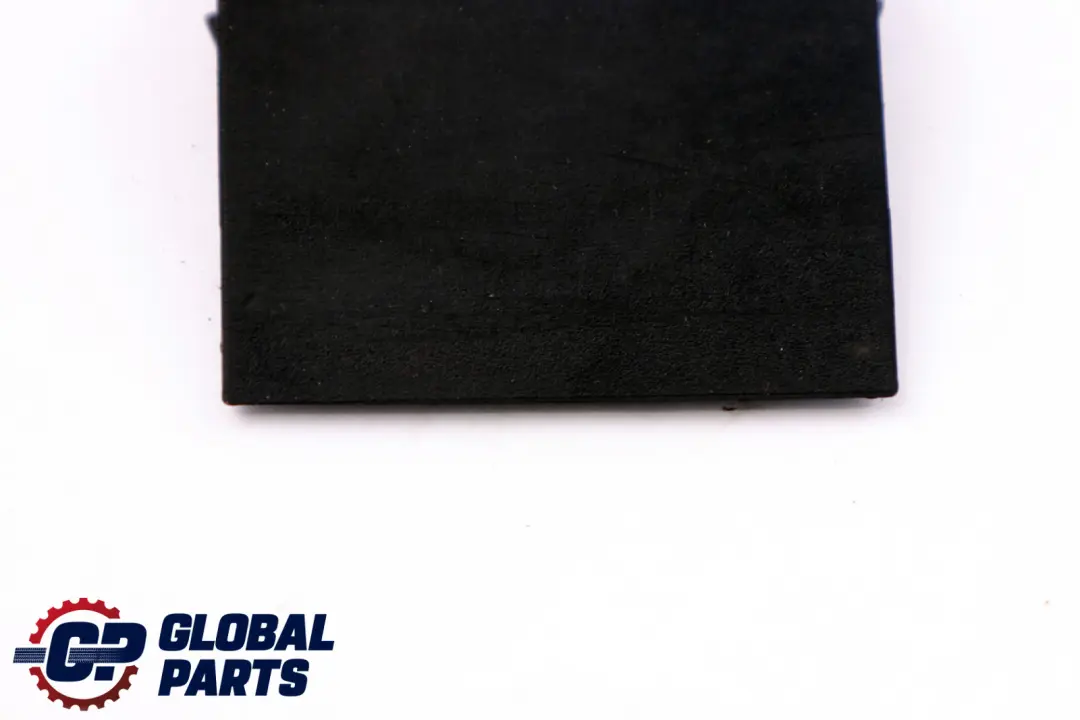 BMW E81 E87 E87N Couvercle LCI Fixation filetée pour arceau de sécurité - SKU 7123337 - Numéro de pièce 7123337