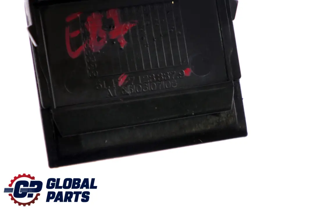 BMW E81 E87 E87N LCI Abdeckung Verschraubung Überrollbügel - SKU 7123337 - Teilenummer 7123337