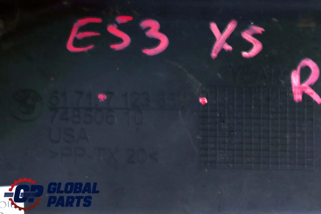 Luft Führung Ziergitter Rechts für BMW X5 E53 mit Teilenummer 7123352 BMW X5 E53 Luft Führung Ziergitter Rechts - SKU 7123352 - Teilenummer 7123352