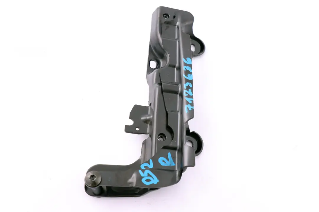 Folding Roof Soft Top Bracket Right O/S to Mini R52 Cabrio Convertible with Part number 7123636 Mini R52 Cabrio Convertible Folding Roof Soft Top Bracket Right O/S - SKU 7123636 - Part number 7123636