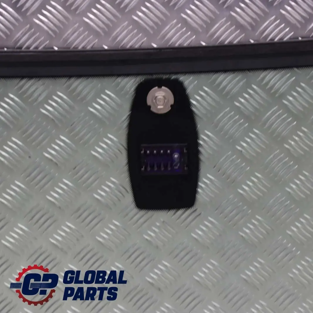 Front Window Windscreen Glass AS1 Green to BMW 1 Series E81 E82 E87 with Part number 7123891 BMW 1 Series E81 E82 E87 Front Window Windscreen Glass AS1 Green - SKU 7123891 - Part number 7123891