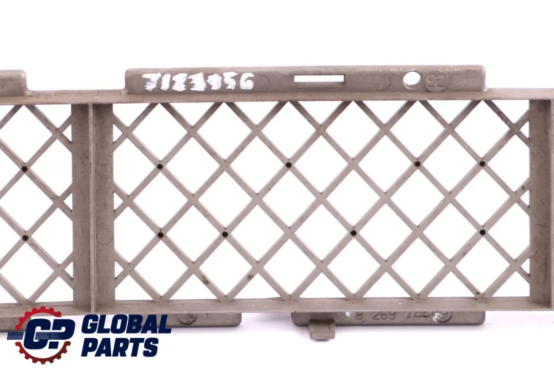 Gitter Unten Stossfänger Vorn Titan 8269744 für BMW X5 er E53 mit Teilenummer 7123956 BMW X5 er E53 Gitter Unten Stossfänger Vorn Titan 8269744 - SKU 7123956 - Teilenummer 7123956