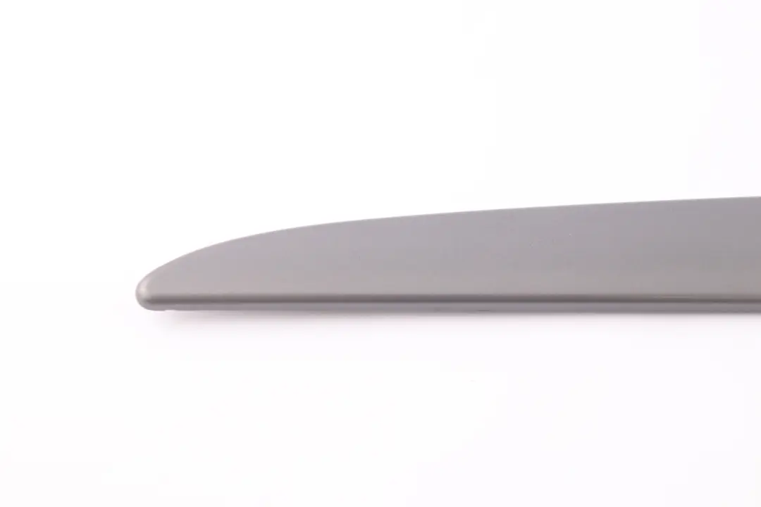 Moulure Porte avant Gauche Graphite 5141 pour BMW X5 Serie E53 à propos du numéro de pièce 8265483 BMW X5 Serie E53 Moulure Porte avant Gauche Graphite 5141 - SKU 7124651 - Numéro de pièce 8265483