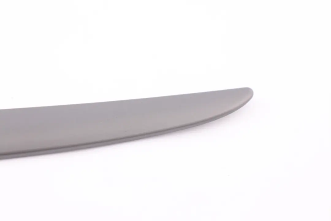 Moulure Porte avant Gauche Graphite 5141 pour BMW X5 Serie E53 à propos du numéro de pièce 8265483 BMW X5 Serie E53 Moulure Porte avant Gauche Graphite 5141 - SKU 7124651 - Numéro de pièce 8265483