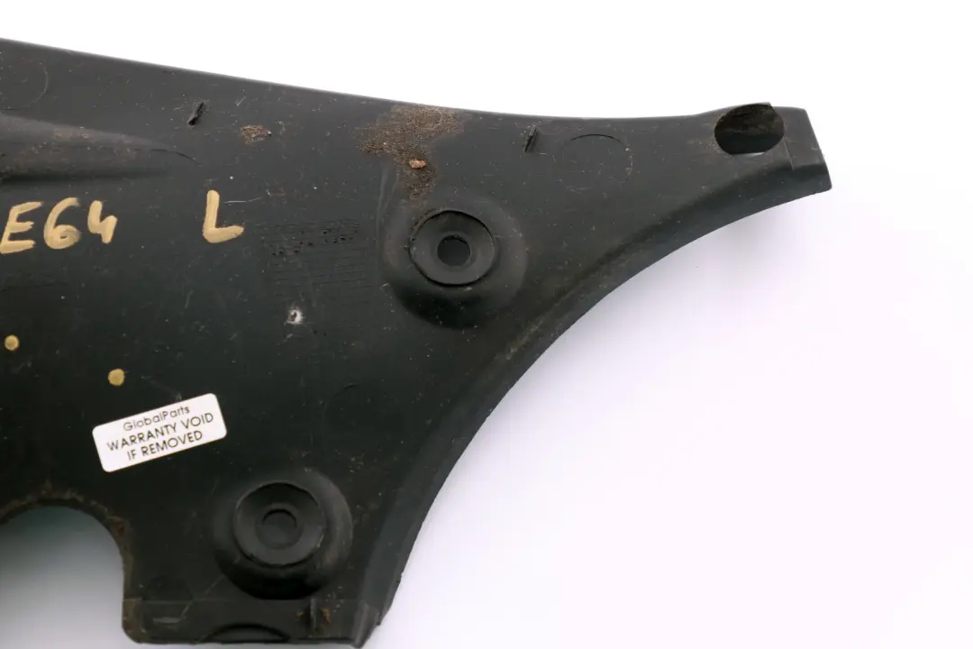 Osłona zaślepka obudowa rynienki lewa do BMW E64 o numerze 7124911 BMW E64 Osłona zaślepka obudowa rynienki lewa - SKU 7124911 - Numer Części 7124911