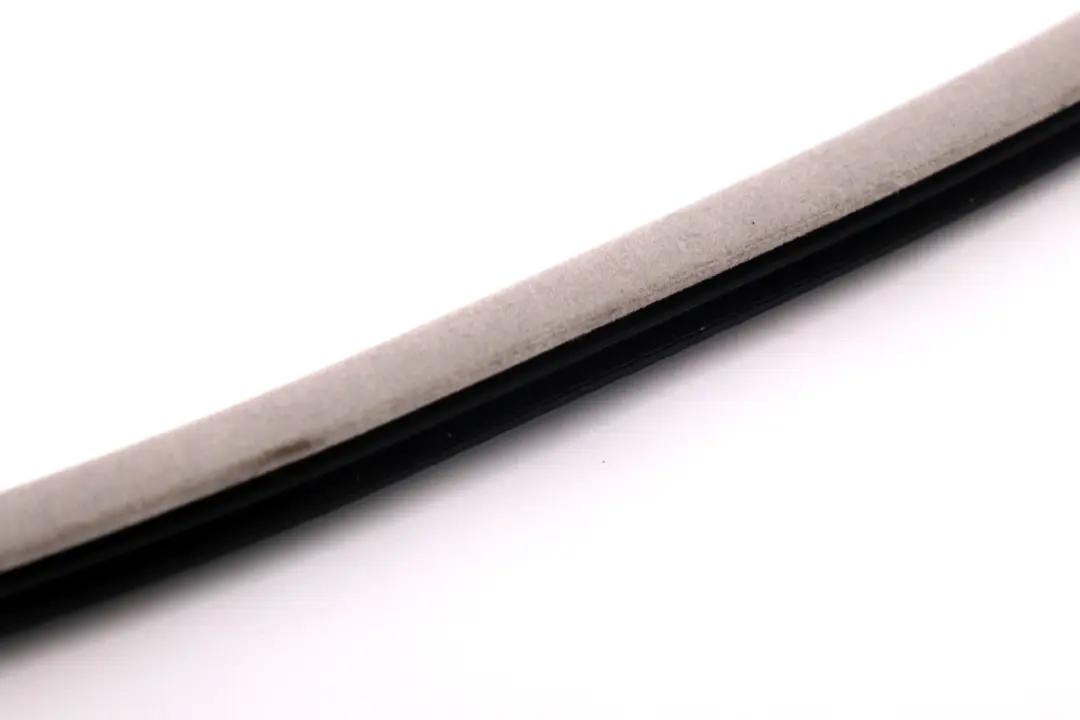 Toit Vitre Ouvrant Joint en Caoutchouc Gris 5144 pour BMW E90 E91 E92 à propos du numéro de pièce 7124937 BMW E90 E91 E92 Toit Vitre Ouvrant Joint en Caoutchouc Gris 5144 - SKU 7124937 - Numéro de pièce 7124937