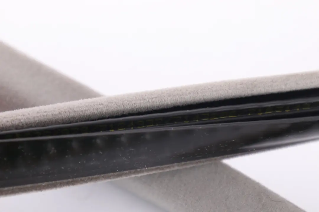 Reihe E90 E91 E92 Glasdach Schiebedach Gummidichtung Grau Grey 5144 für BMW 3 mit Teilenummer 7124937 BMW 3 Reihe E90 E91 E92 Glasdach Schiebedach Gummidichtung Grau Grey 5144 - SKU 7124937 - Teilenummer 7124937