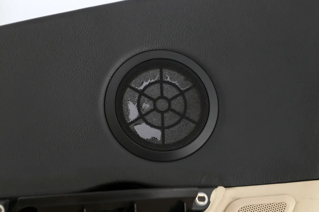 BMW 6er-Reihe E63 E64 Seitenverkleidung Leder hinten rechts CREAMBEIGE - SKU 7125032 - Teilenummer 7125032