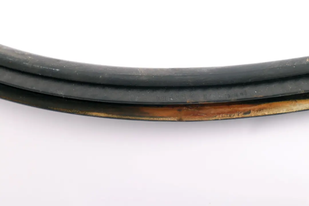 Junta de protección del borde de la puerta delantera izquierda N/S para BMW Z4 E85 con número de pieza 7125651 BMW Z4 E85 Junta de protección del borde de la puerta delantera izquierda N/S - SKU 7125651 - Número de pieza 7125651