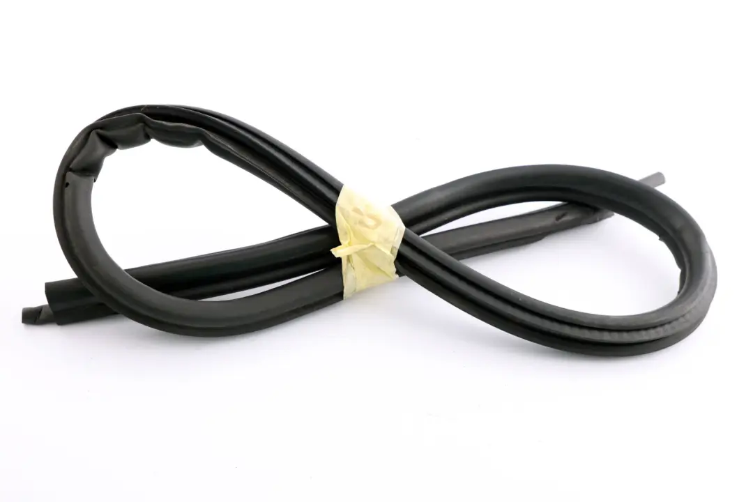 BMW Z4 Series E85 Door Seal Edge Protection Seal Gasket Front Right O/S - SKU 7125652 - Part number 7125652