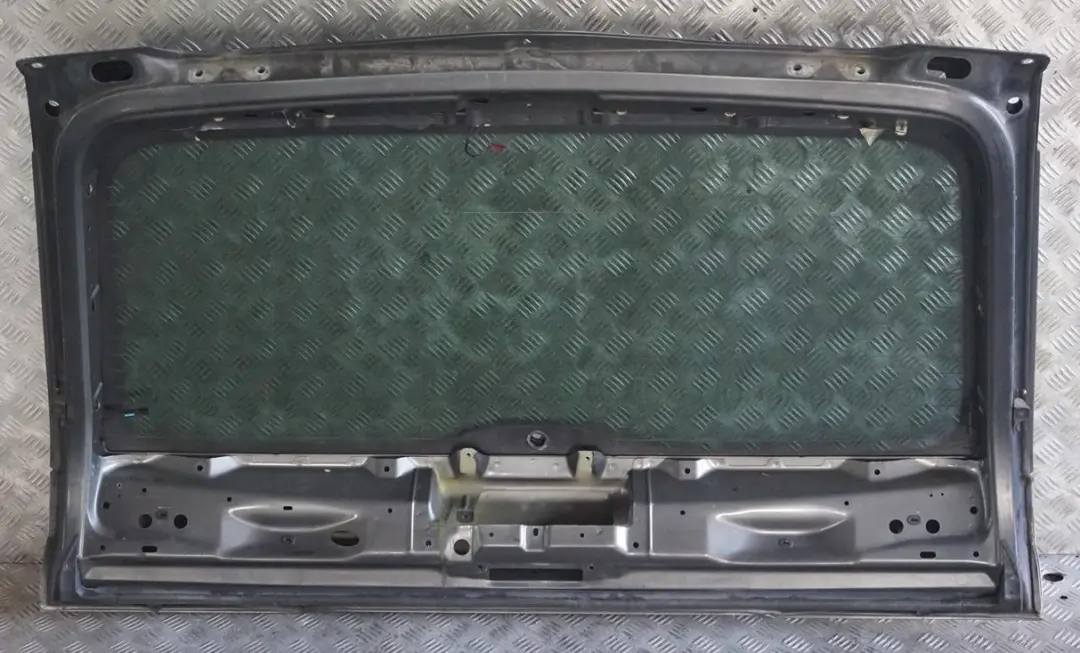 Klapa bagażnika pokrywa stahlgrau 400 do BMW E53 X5 o numerze 7126015 BMW E53 X5 Klapa bagażnika pokrywa stahlgrau 400 - SKU 7126015-STG - Numer Części 7126015