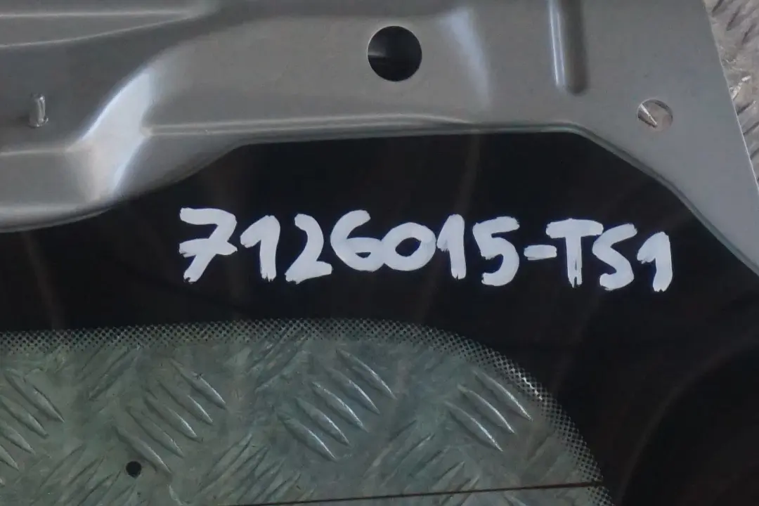 BMW X5 SERIES E53 Trunk Lid Tailgate Boot Rear Titansilber Silber Silver - SKU 7126015-TS1 - Part number 7126015