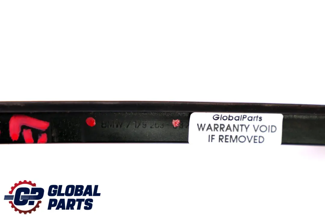 BMW E90 E91 LCI Striscia di rivestimento parabrezza a goccia anteriore sinistro - SKU 7126939-SM - Numero di parte 7126939