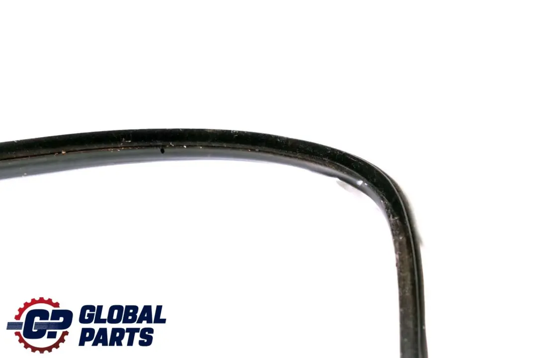 Guarnizione Portellone 4310984 per BMW E46 Berlina con numero di parte 7126973 BMW E46 Berlina Guarnizione Portellone 4310984 - SKU 7126973 - Numero di parte 7126973