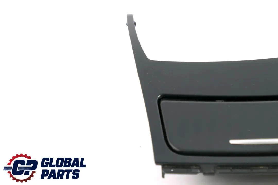 Blende Ascher/Ablage gomera-schwarz vorn für BMW 1 er E87 mit Teilenummer 7127243 BMW 1 er E87 Blende Ascher/Ablage gomera-schwarz vorn - SKU 7127243 - Teilenummer 7127243
