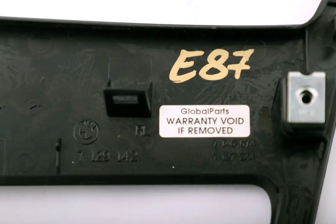 Blende Ascher/Ablage Gomera Vorne Schwarz für BMW 1 er 3 E87 mit Teilenummer 7127244 BMW 1 er 3 E87 Blende Ascher/Ablage Gomera Vorne Schwarz - SKU 7127244-3 - Teilenummer 7127244