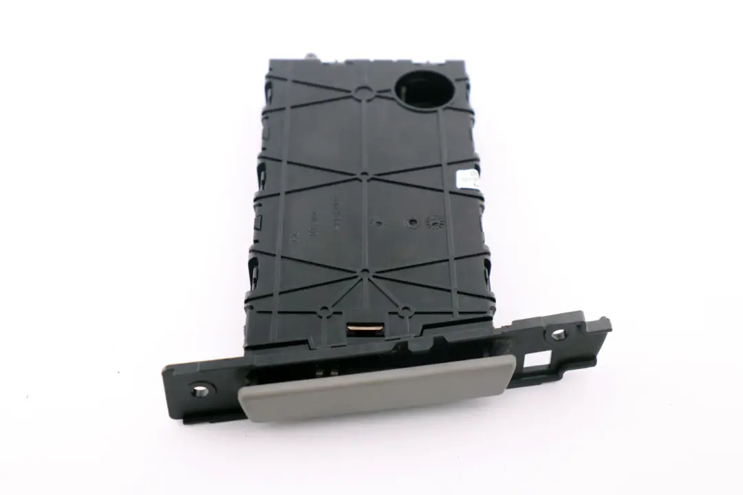 Passenger's Cup Drink Holder Left Grey to BMW 3 Series E90 E91 E92 E93 LCI with Part number 7127463 BMW 3 Series E90 E91 E92 E93 LCI Passenger's Cup Drink Holder Left Grey - SKU rhd-7127463-35 - Part number 7127463