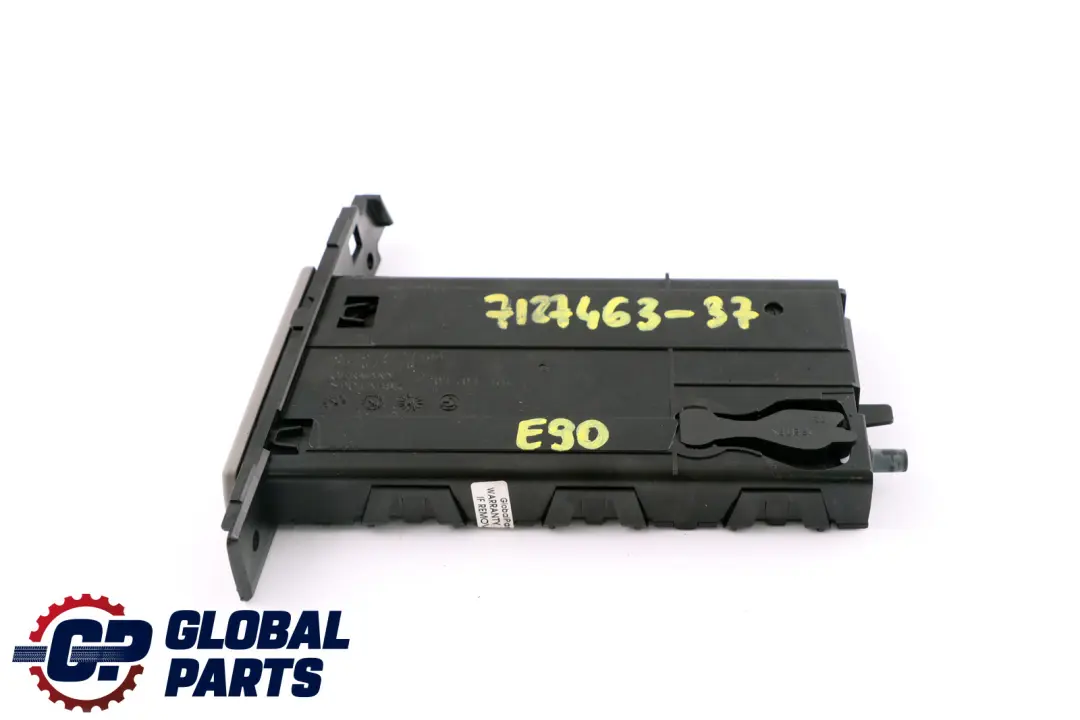 Passenger's Cup Drink Holder Left to BMW 3 Series E90 E91 E92 E93 LCI with Part number 7127463 BMW 3 Series E90 E91 E92 E93 LCI Passenger's Cup Drink Holder Left - SKU rhd-7127463-37 - Part number 7127463