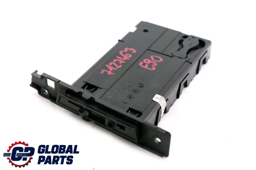 Passenger's Seat Left N/S Drink Cup Holder Black to BMW 3 Series E90 E91 with Part number 7127463 BMW 3 Series E90 E91 Passenger's Seat Left N/S Drink Cup Holder Black - SKU rhd-7127463 - Part number 7127463