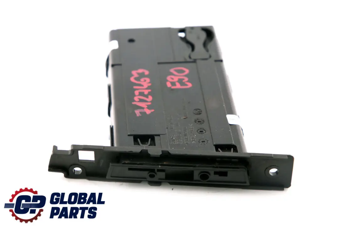 Passenger's Seat Left N/S Drink Cup Holder Black to BMW 3 Series E90 E91 with Part number 7127463 BMW 3 Series E90 E91 Passenger's Seat Left N/S Drink Cup Holder Black - SKU rhd-7127463 - Part number 7127463