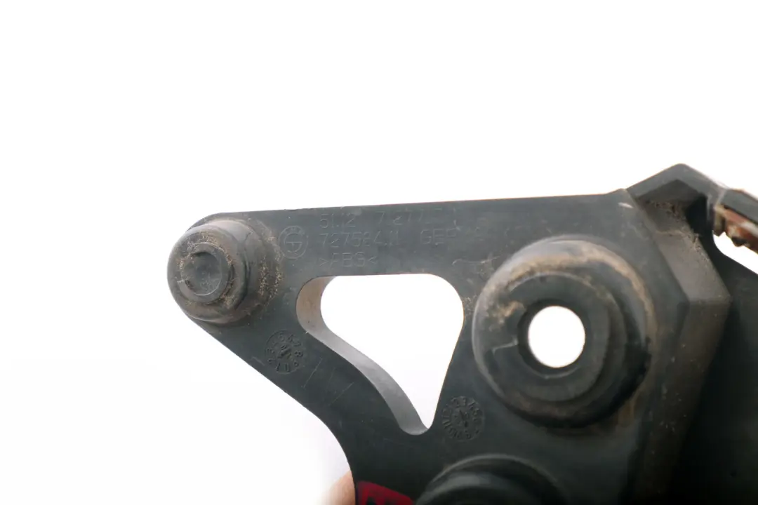 Guia Para Luz Trasera Izquierda para BMW E91 con número de pieza 7127717 BMW E91 Guia Para Luz Trasera Izquierda - SKU 7127717 - Número de pieza 7127717