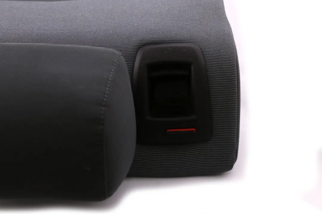 Funda Asiento Trasero Tela Respaldo Derecho Alaskagrau Gris Grau para BMW E87 con número de pieza 7127820 BMW E87 Funda Asiento Trasero Tela Respaldo Derecho Alaskagrau Gris Grau - SKU 7127820 - Número de pieza 7127820