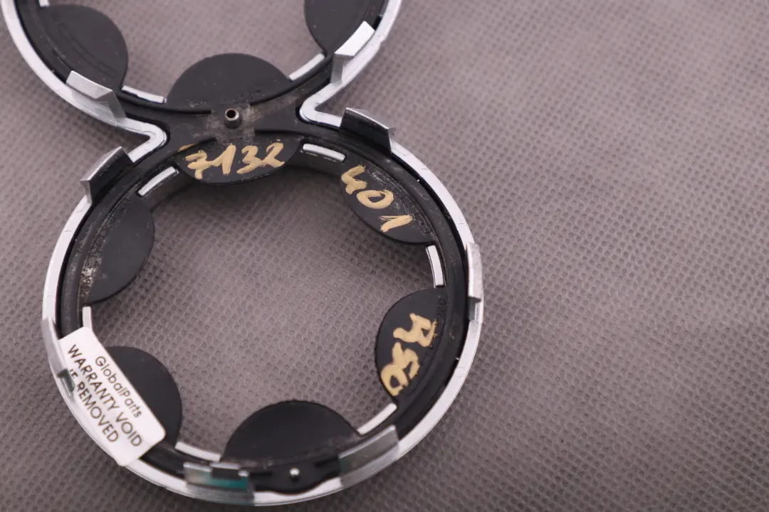 Bague Finition Chromée Pour Porte-Gobelet pour Mini R50 R52 R53 à propos du numéro de pièce 7127915 Mini R50 R52 R53 Bague Finition Chromée Pour Porte-Gobelet - SKU 7127915 - Numéro de pièce 7127915