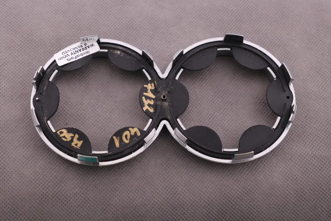 Zierring Getränkehalter Chrom für BMW Mini Cooper One R50 R52 R53 mit Teilenummer 7127915 BMW Mini Cooper One R50 R52 R53 Zierring Getränkehalter Chrom - SKU 7127915 - Teilenummer 7127915