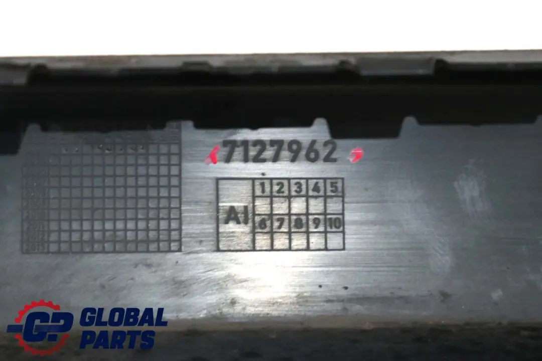 Mini Cooper One R50 R52 Pare-chocs arriere avec spoiler Diffuseur central - SKU 7127962 - Numéro de pièce 7127962