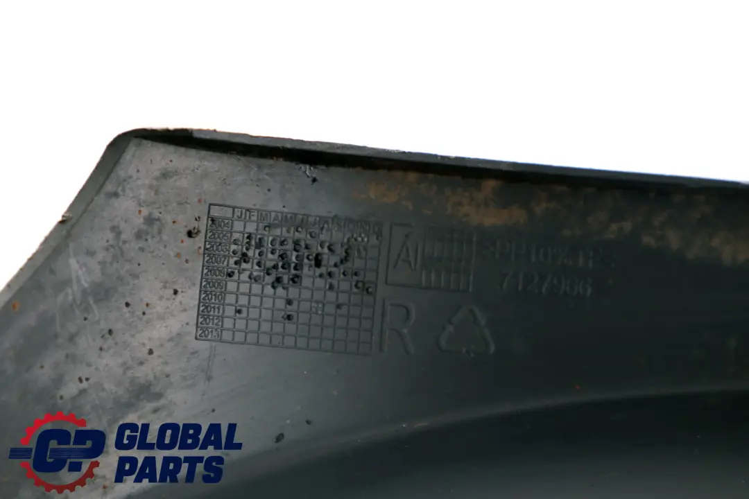 Spoiler Droit Noir pour Mini Cooper One R50 à propos du numéro de pièce 7127966 Mini Cooper One R50 Spoiler Droit Noir - SKU 7127966 - Numéro de pièce 7127966