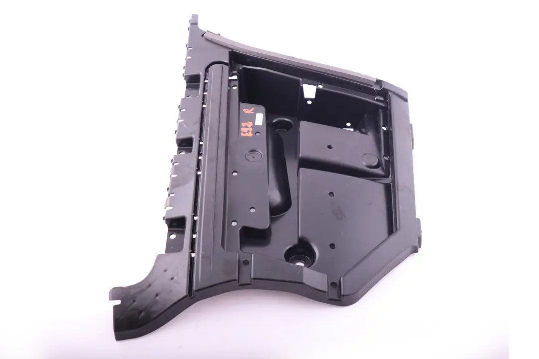 Supporto Guida Paraurti Posteriore Destro per BMW E92 E93 con numero di parte 7128246 BMW E92 E93 Supporto Guida Paraurti Posteriore Destro - SKU 7128246 - Numero di parte 7128246